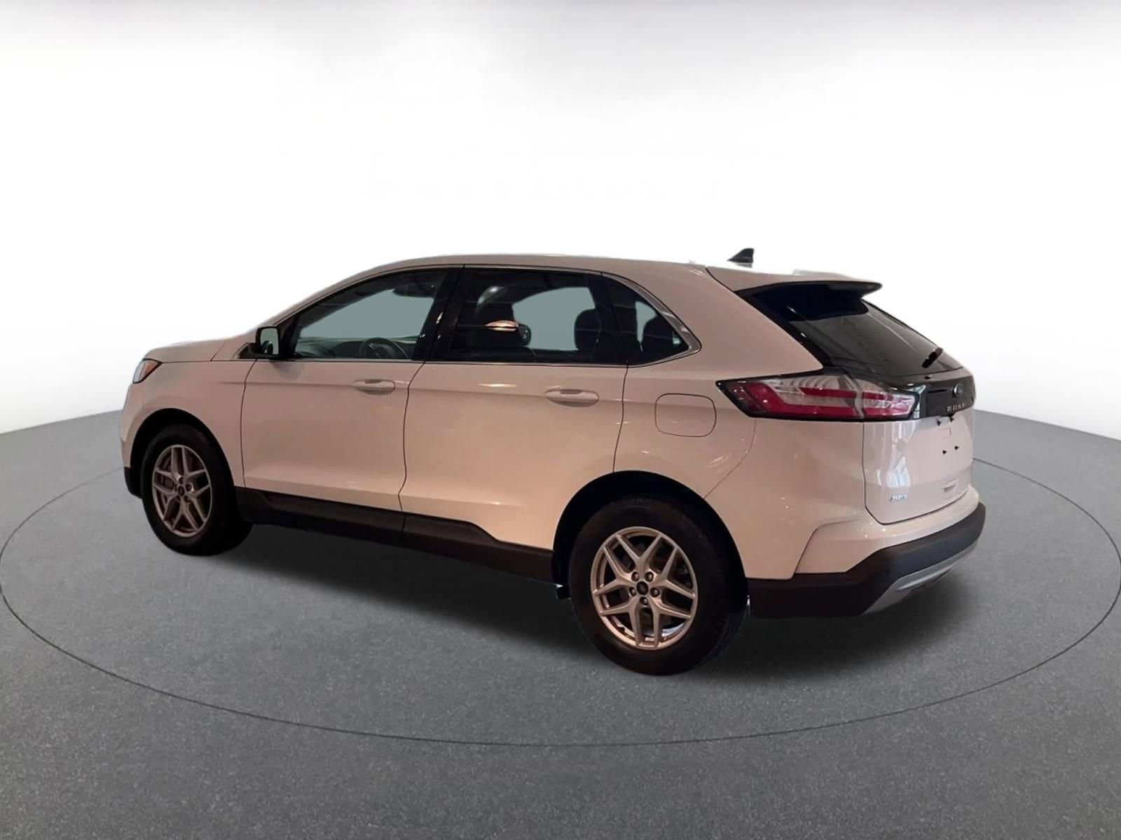 Thumbnail: 2024 Ford Edge - 10