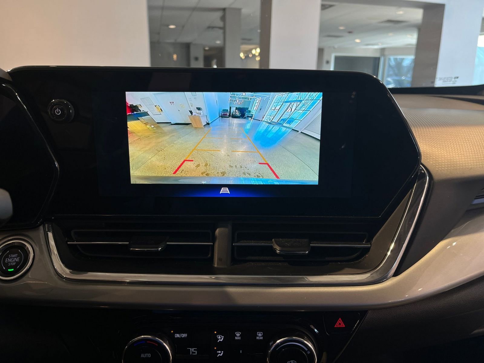 Thumbnail: 2025 Chevrolet Trax - 17