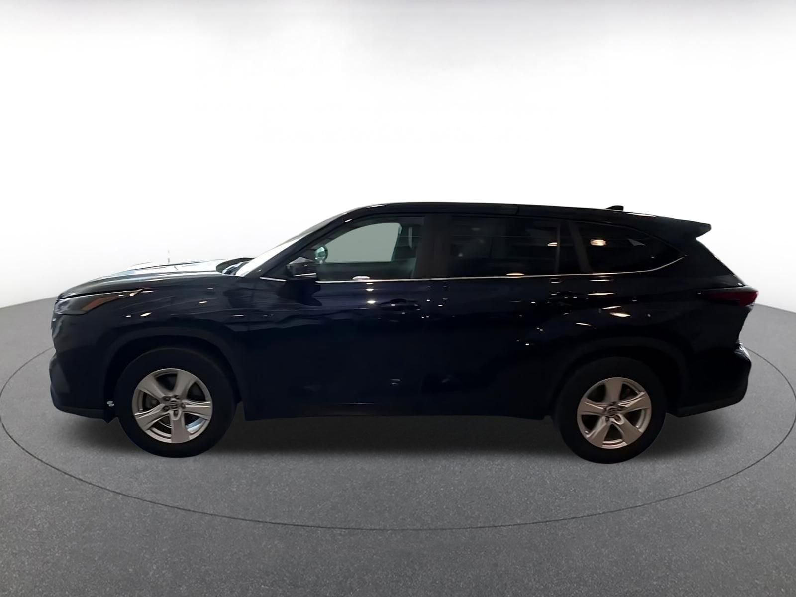Thumbnail: 2025 Toyota Highlander - 7