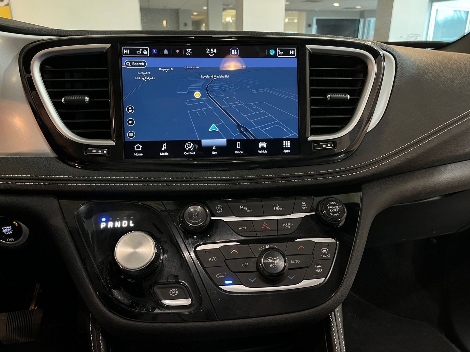 Thumbnail: 2025 Chrysler Pacifica - 17