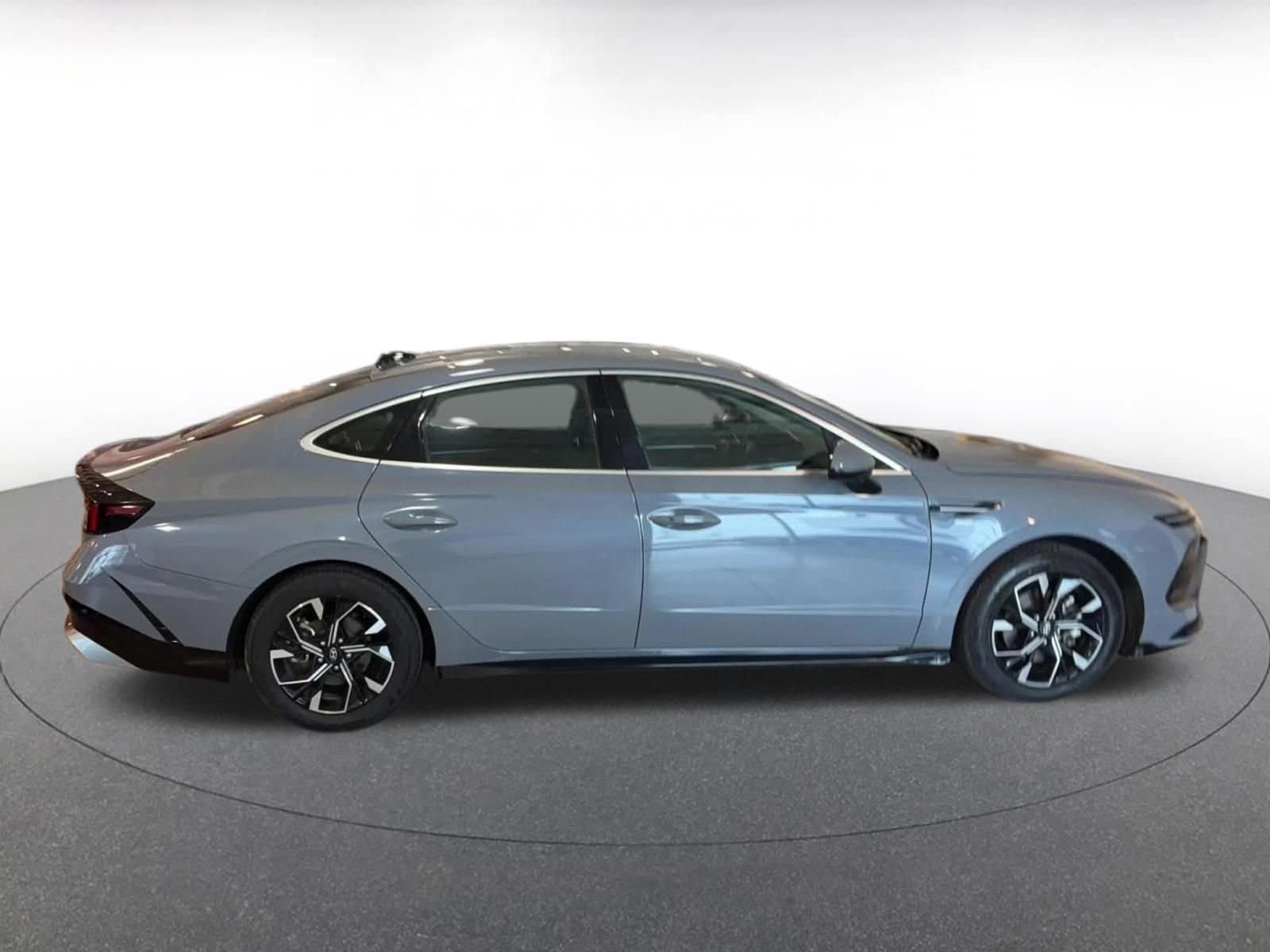 Thumbnail: 2025 Hyundai Sonata - 16