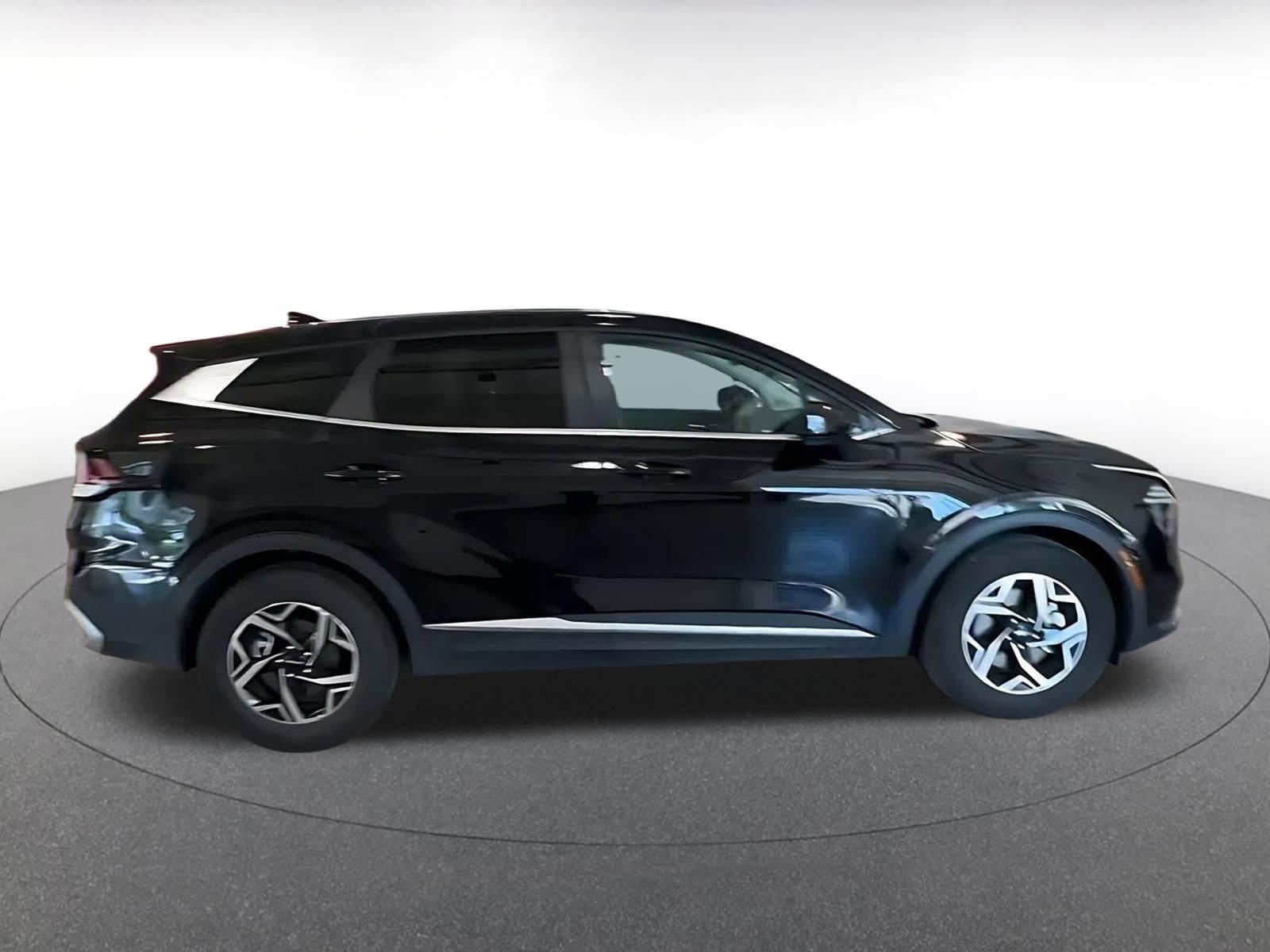 Thumbnail: 2025 Kia Sportage - 15