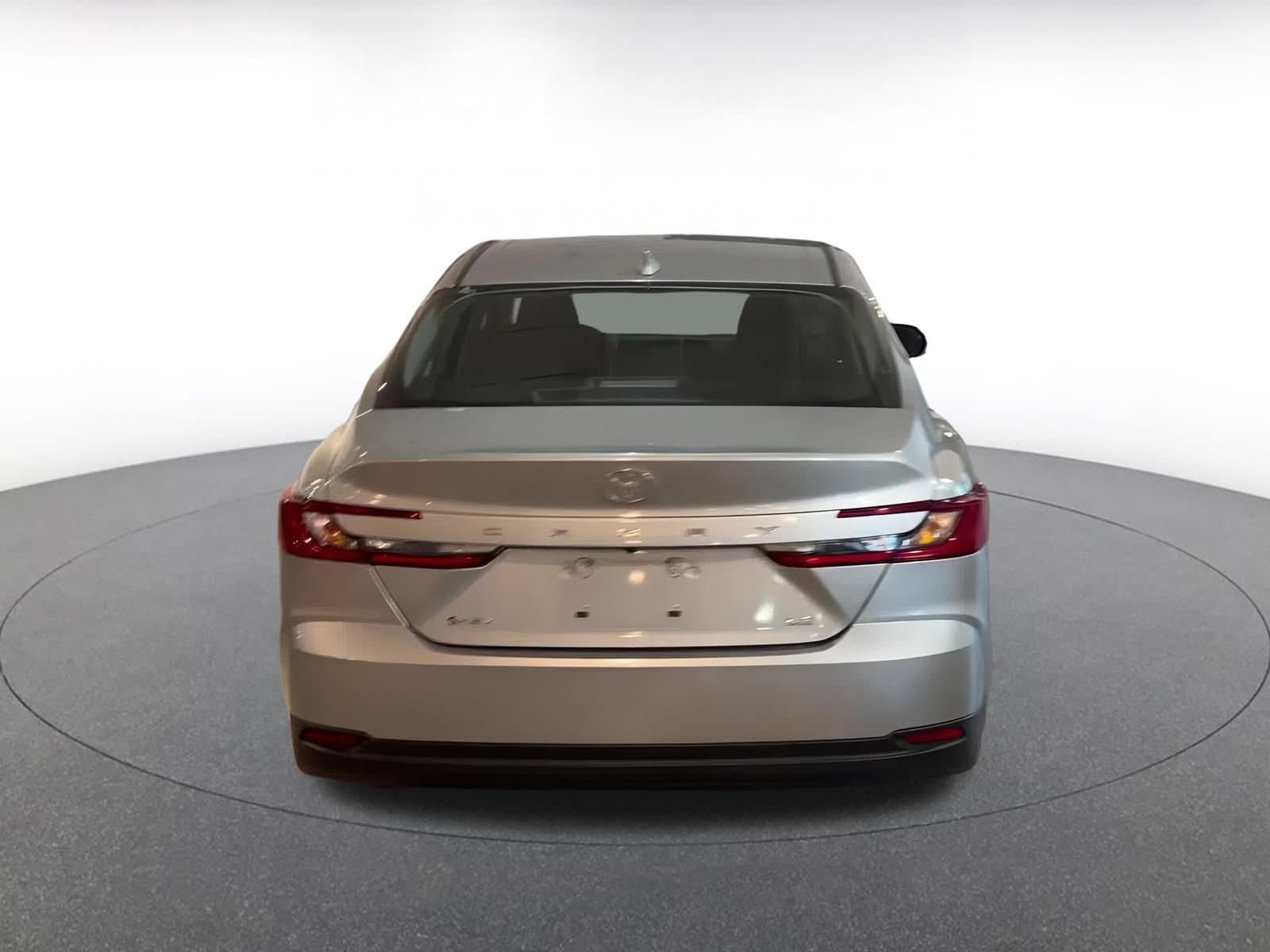 Thumbnail: 2025 Toyota Camry - 12