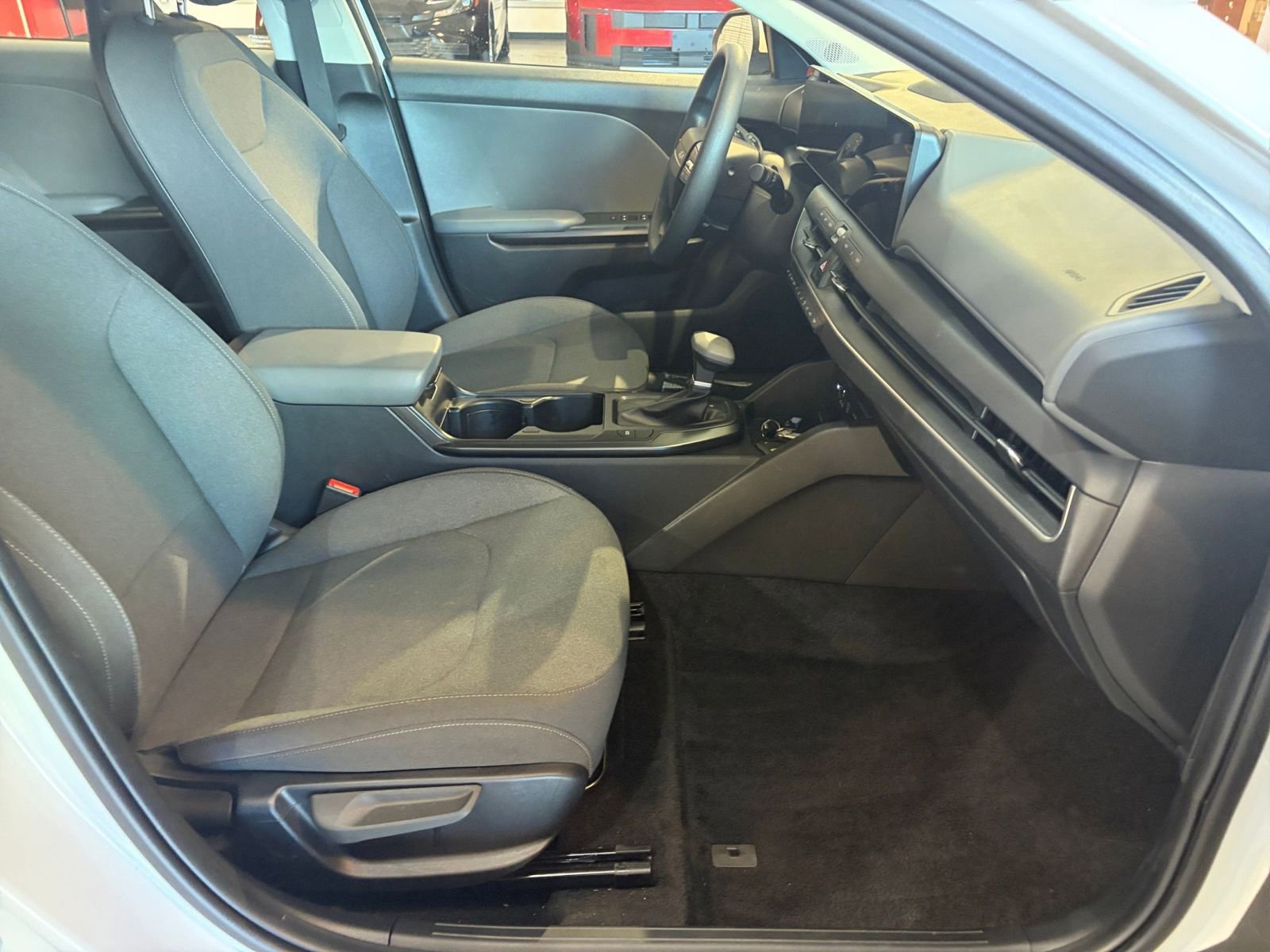 Thumbnail: 2025 Kia K4 - 35