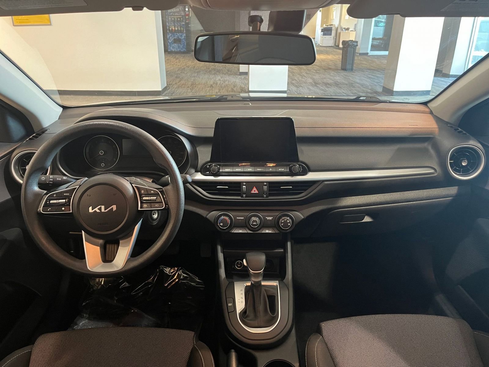 Thumbnail: 2024 Kia Forte - 31