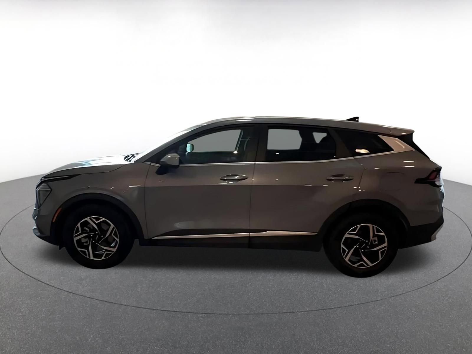 Thumbnail: 2025 Kia Sportage - 9