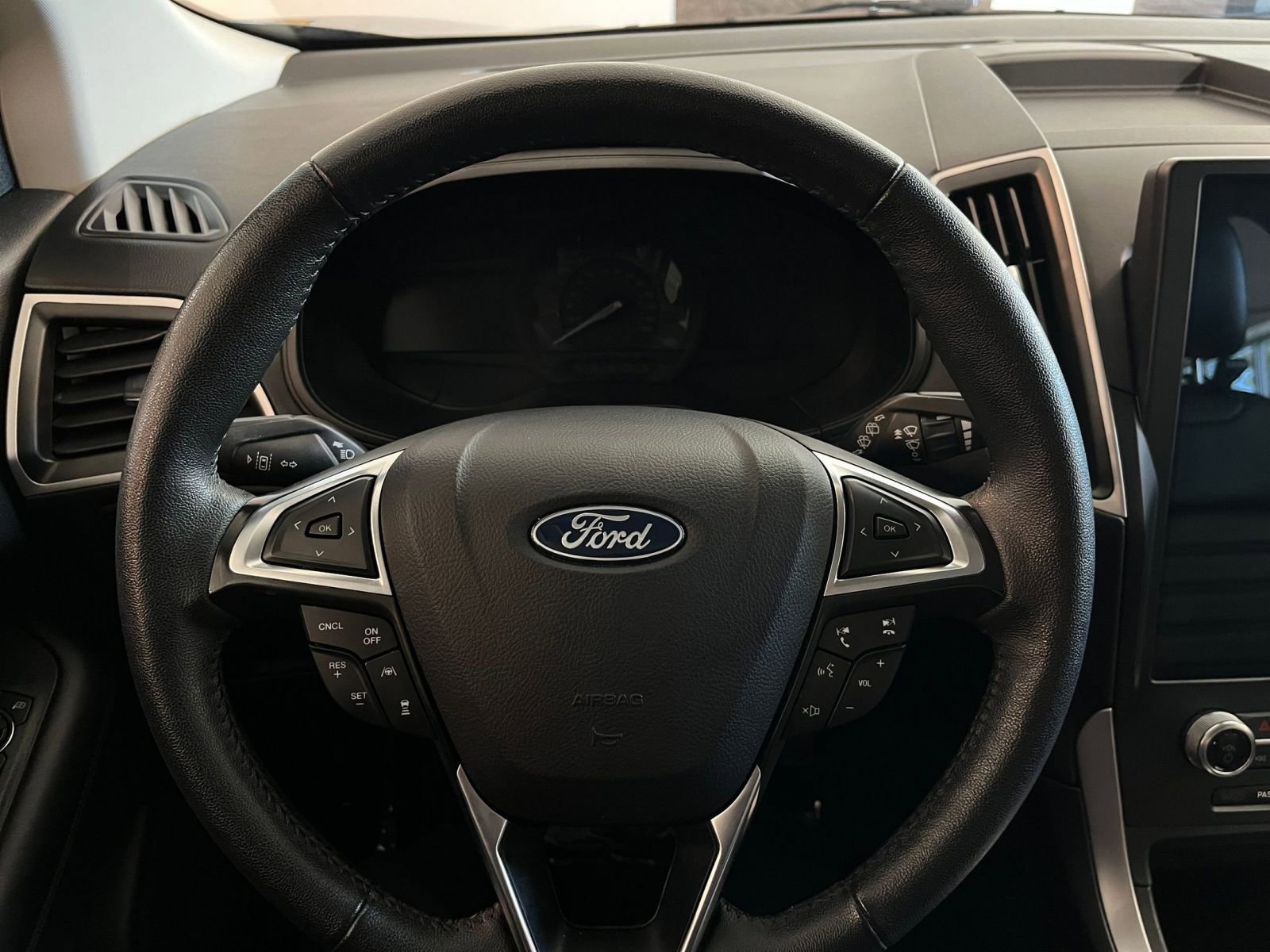 Thumbnail: 2024 Ford Edge - 28