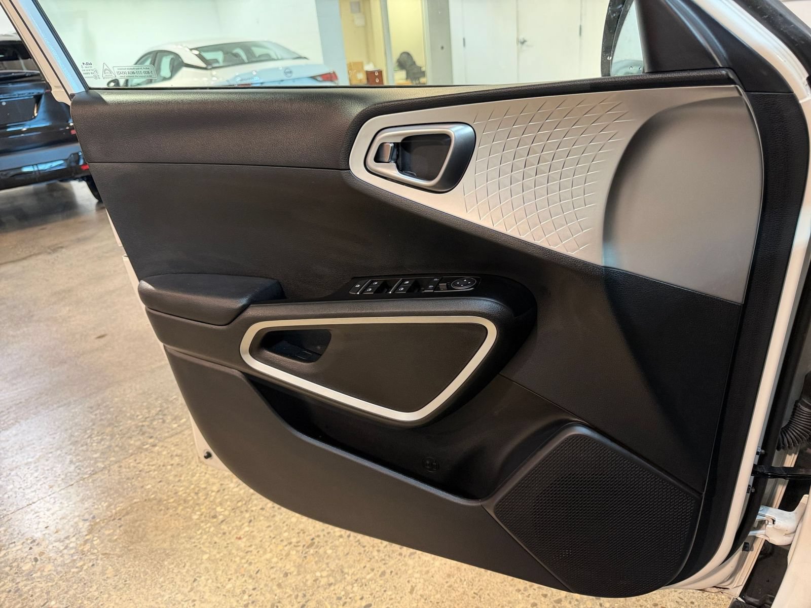 Thumbnail: 2025 Kia Soul - 15