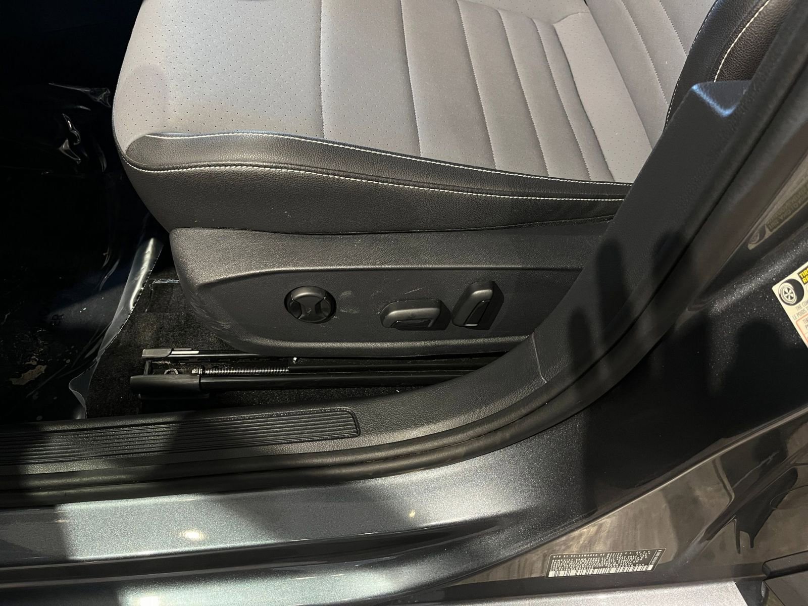 Thumbnail: 2025 Volkswagen Jetta - 23