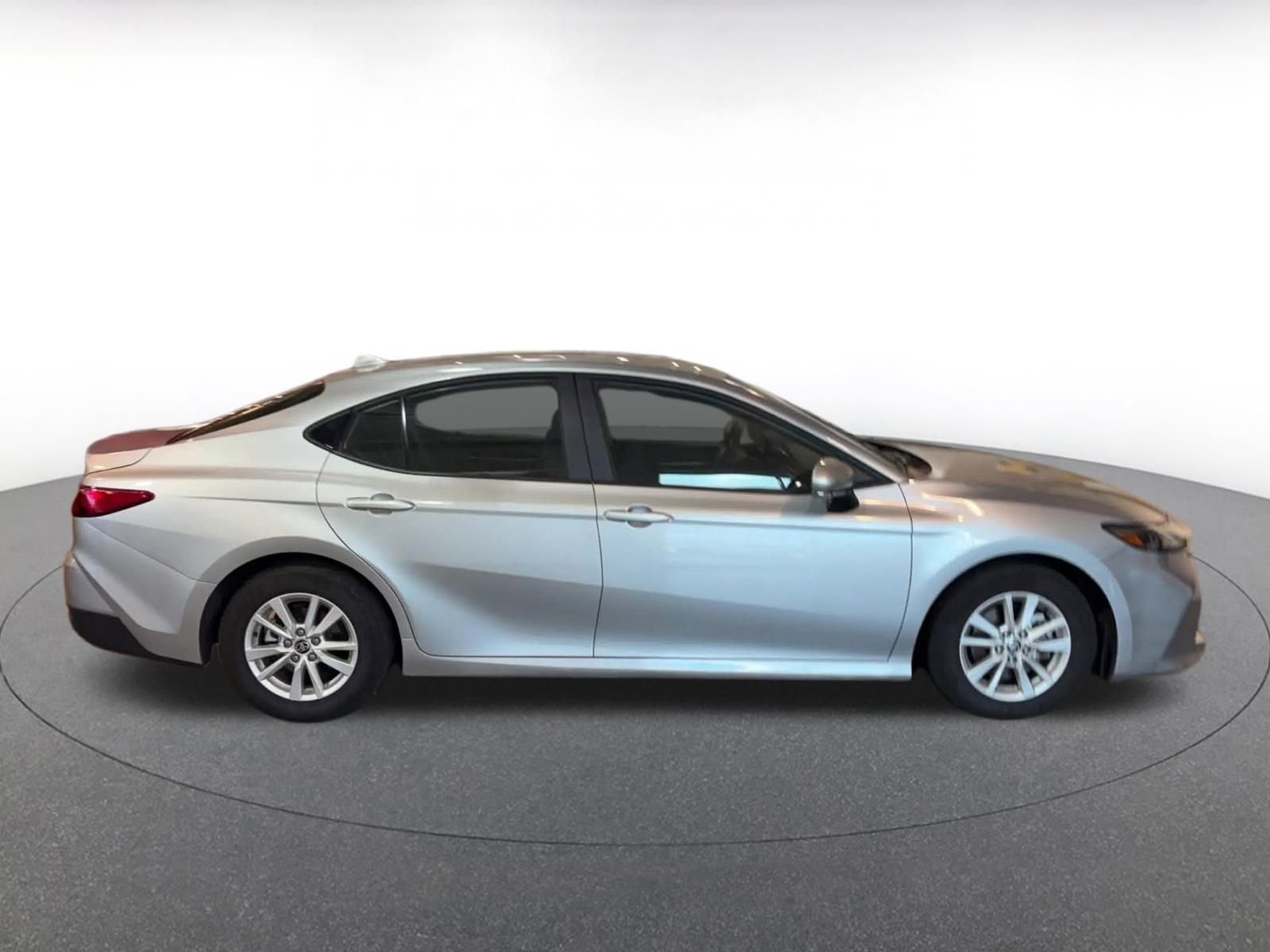 Thumbnail: 2025 Toyota Camry - 16