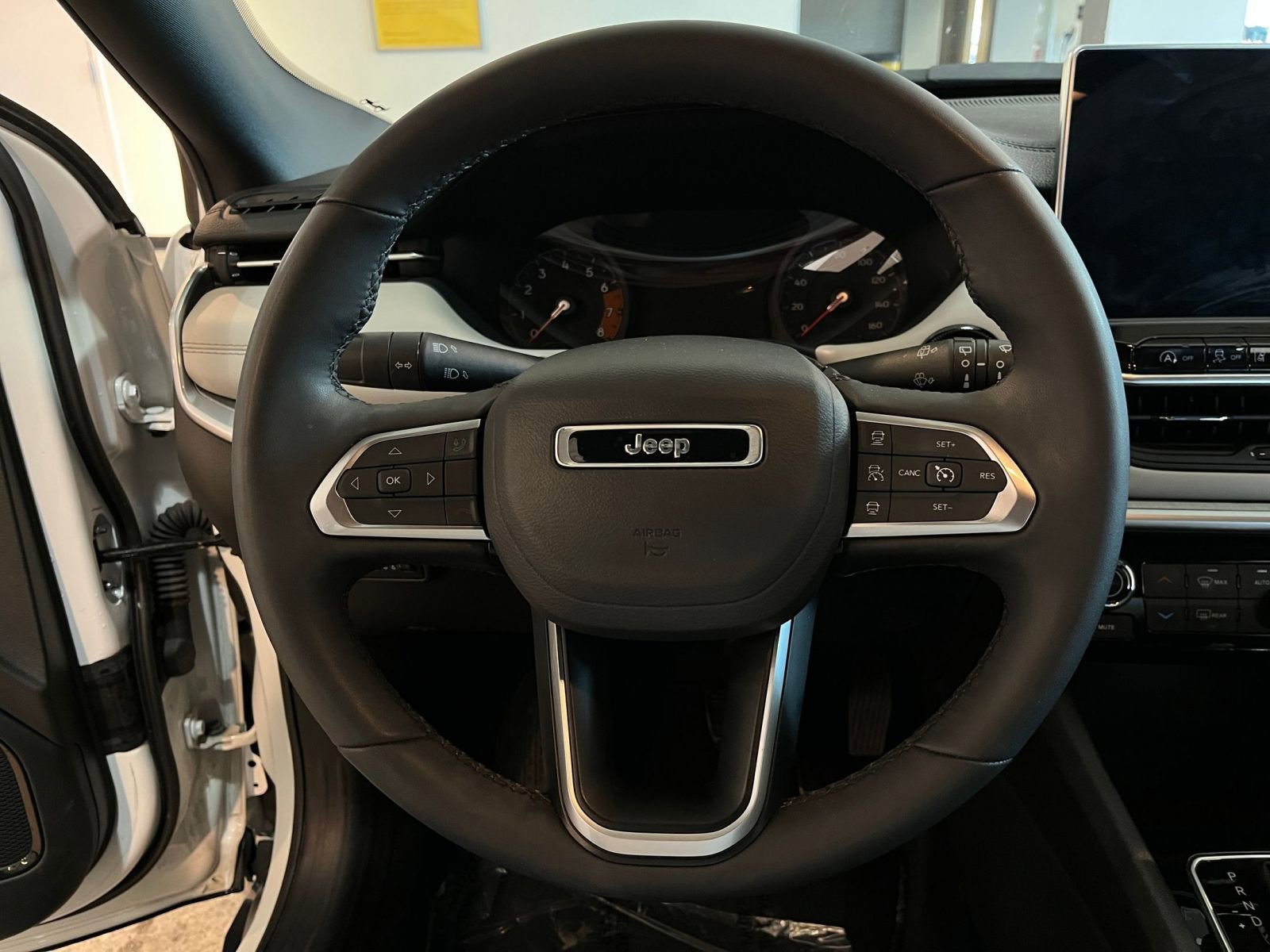 Thumbnail: 2025 Jeep Compass - 28