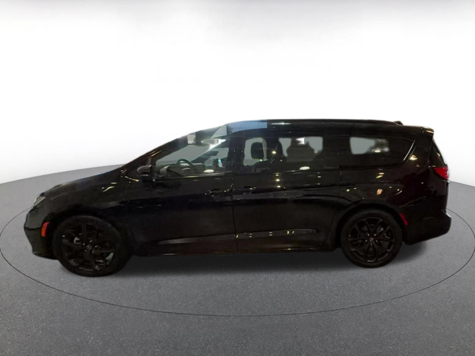Thumbnail: 2025 Chrysler Pacifica - 7