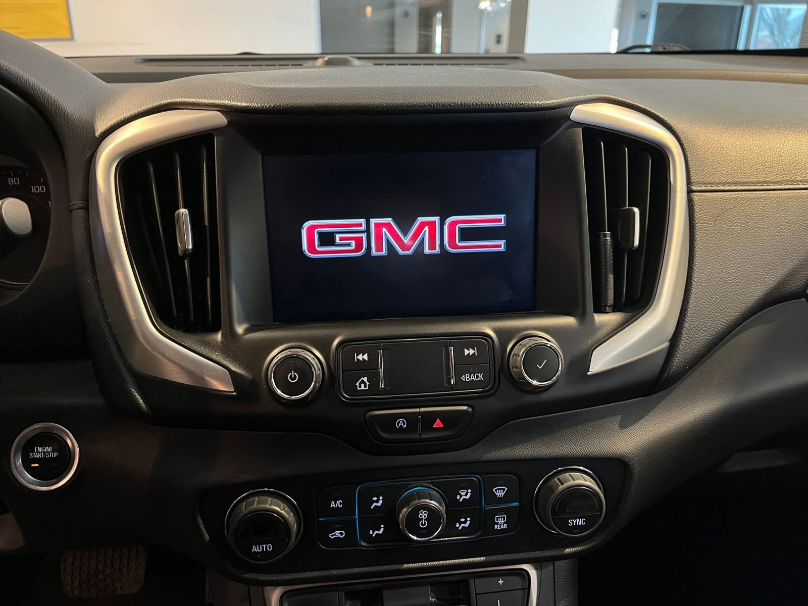 Thumbnail: 2023 GMC Terrain - 20