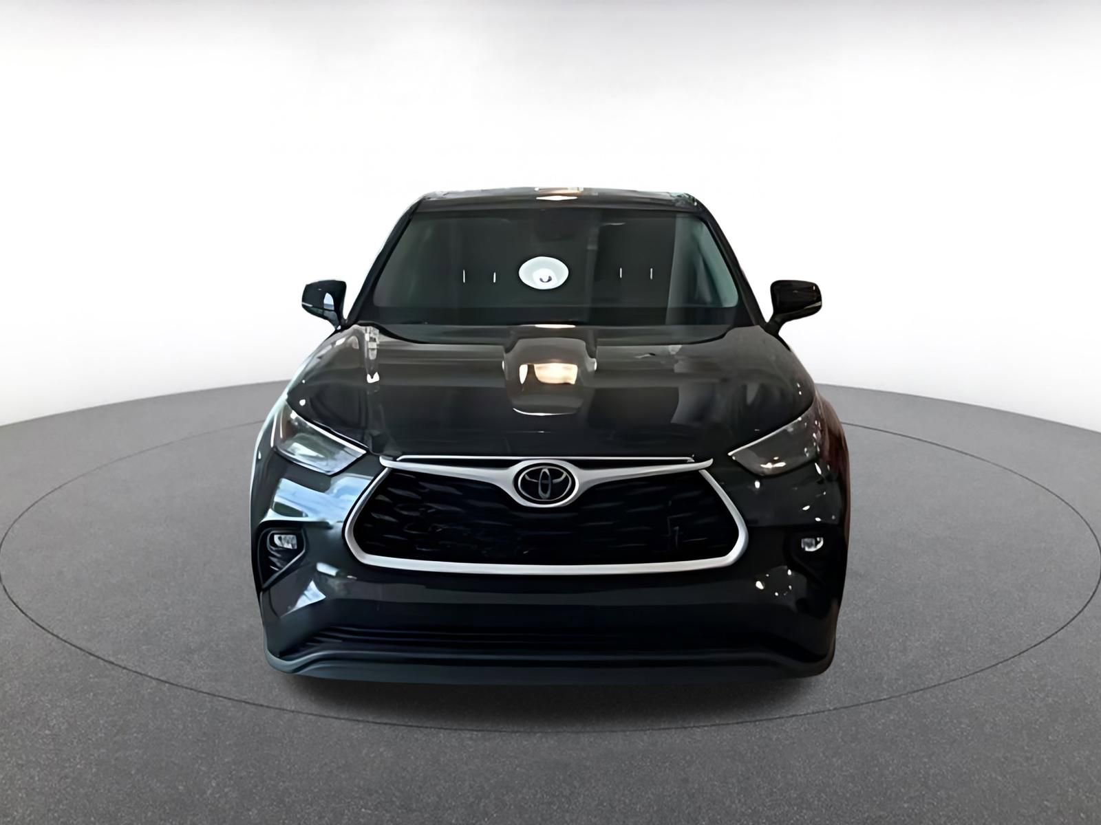 Thumbnail: 2025 Toyota Highlander - 16