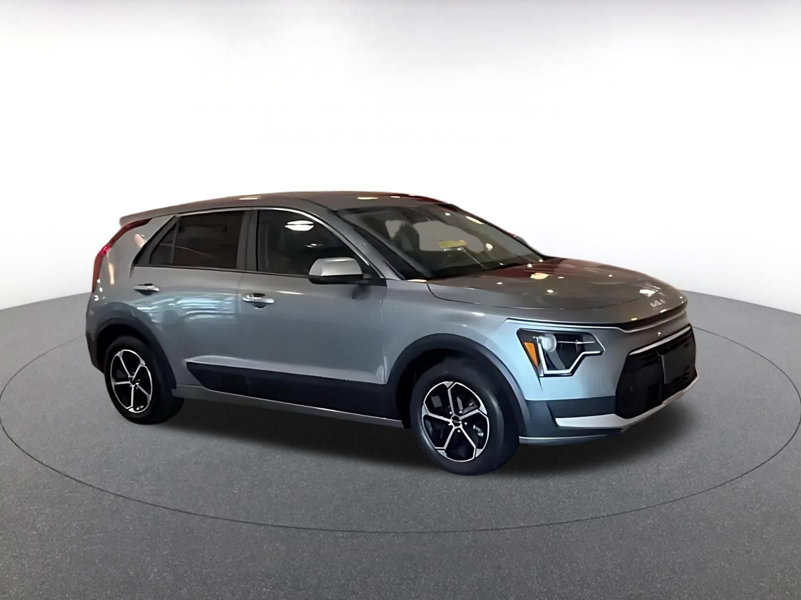 Thumbnail: 2026 Kia Niro - 2