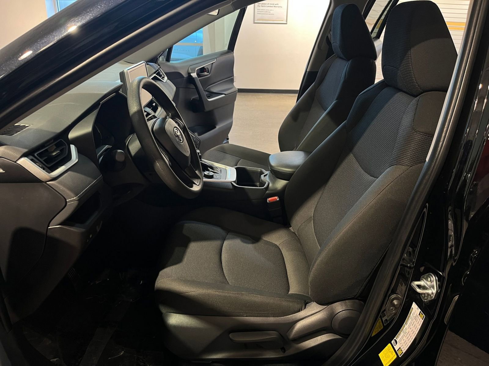 Thumbnail: 2025 Toyota RAV4 - 27