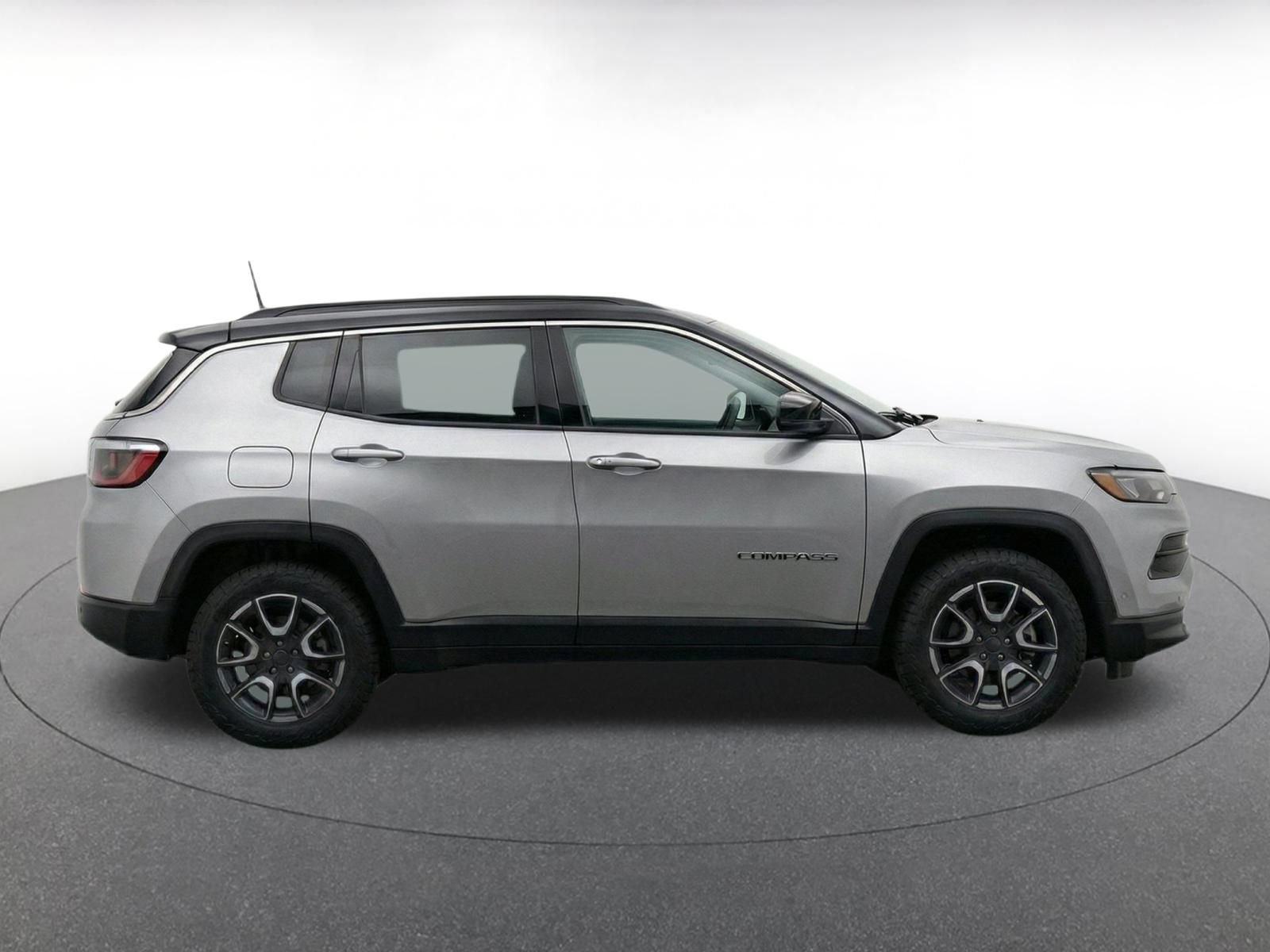 Thumbnail: 2025 Jeep Compass - 10