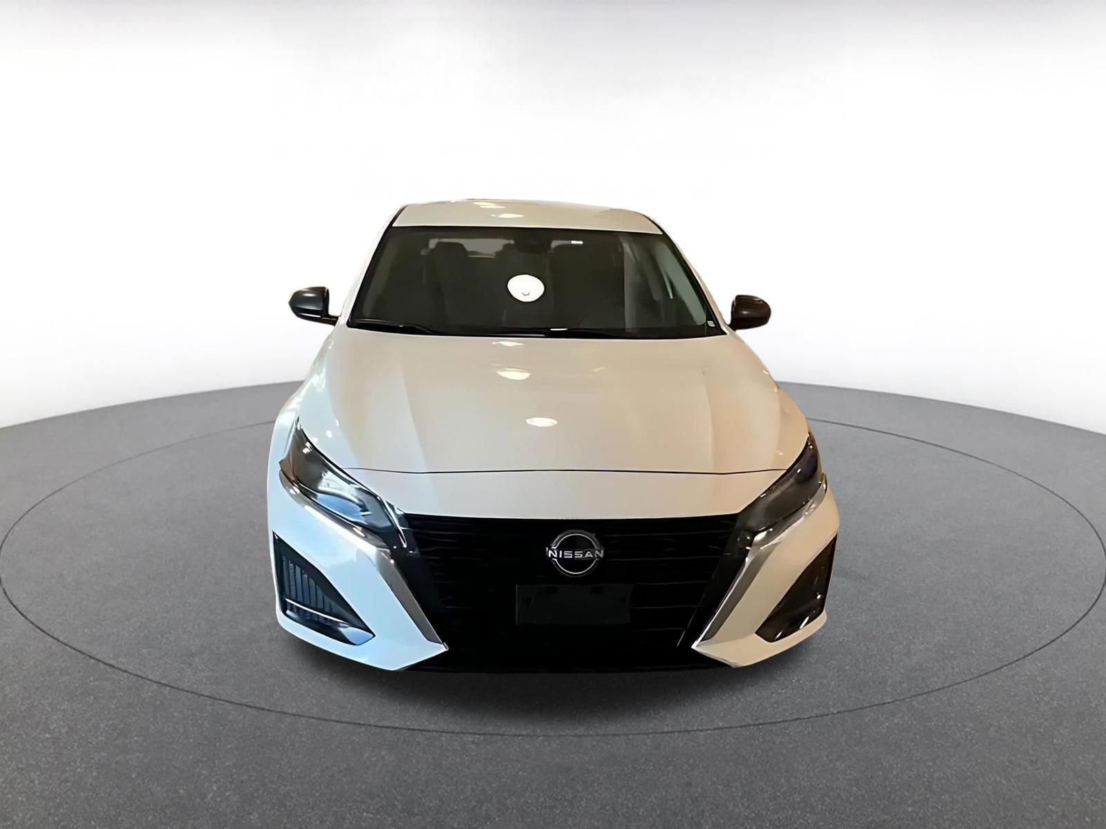 Thumbnail: 2025 Nissan Altima - 4