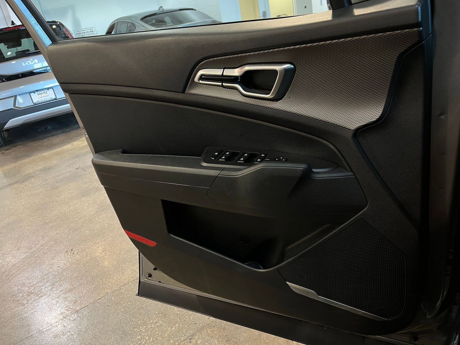 Thumbnail: 2025 Kia Sportage - 18