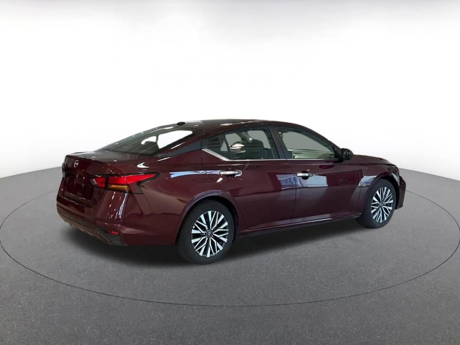 Thumbnail: 2025 Nissan Altima - 14