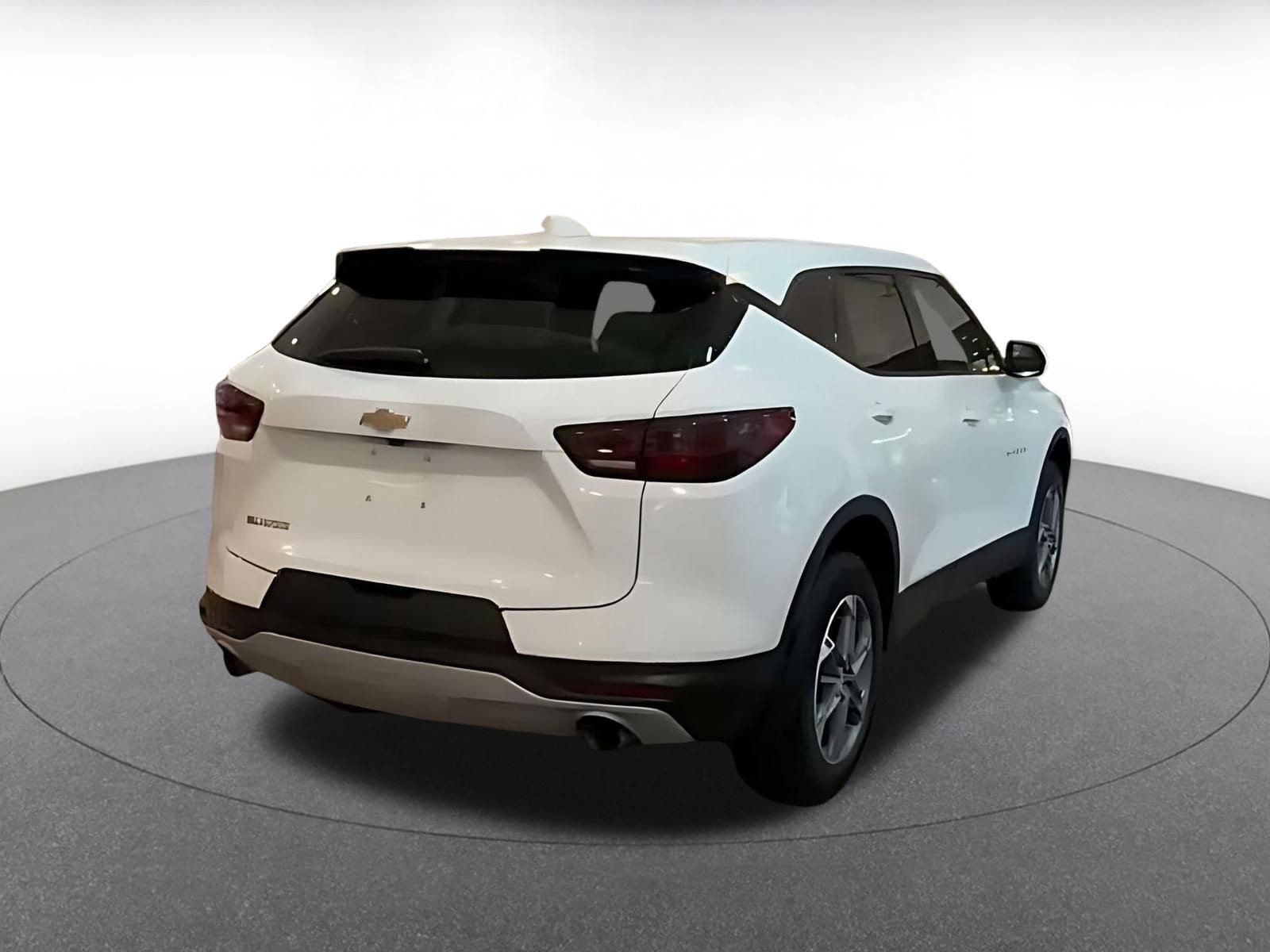 Thumbnail: 2025 Chevrolet Blazer - 13
