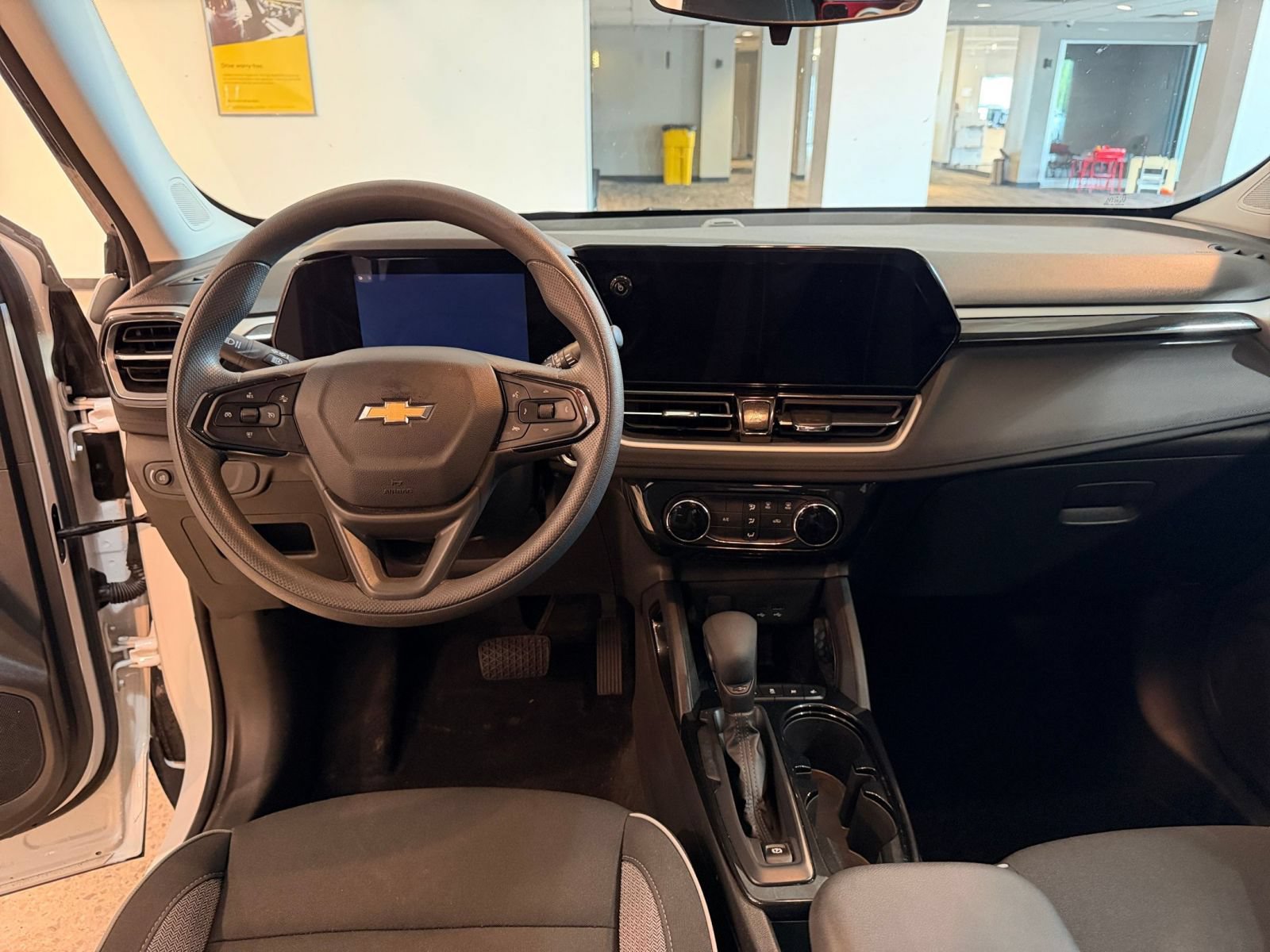 Thumbnail: 2025 Chevrolet TrailBlazer - 33