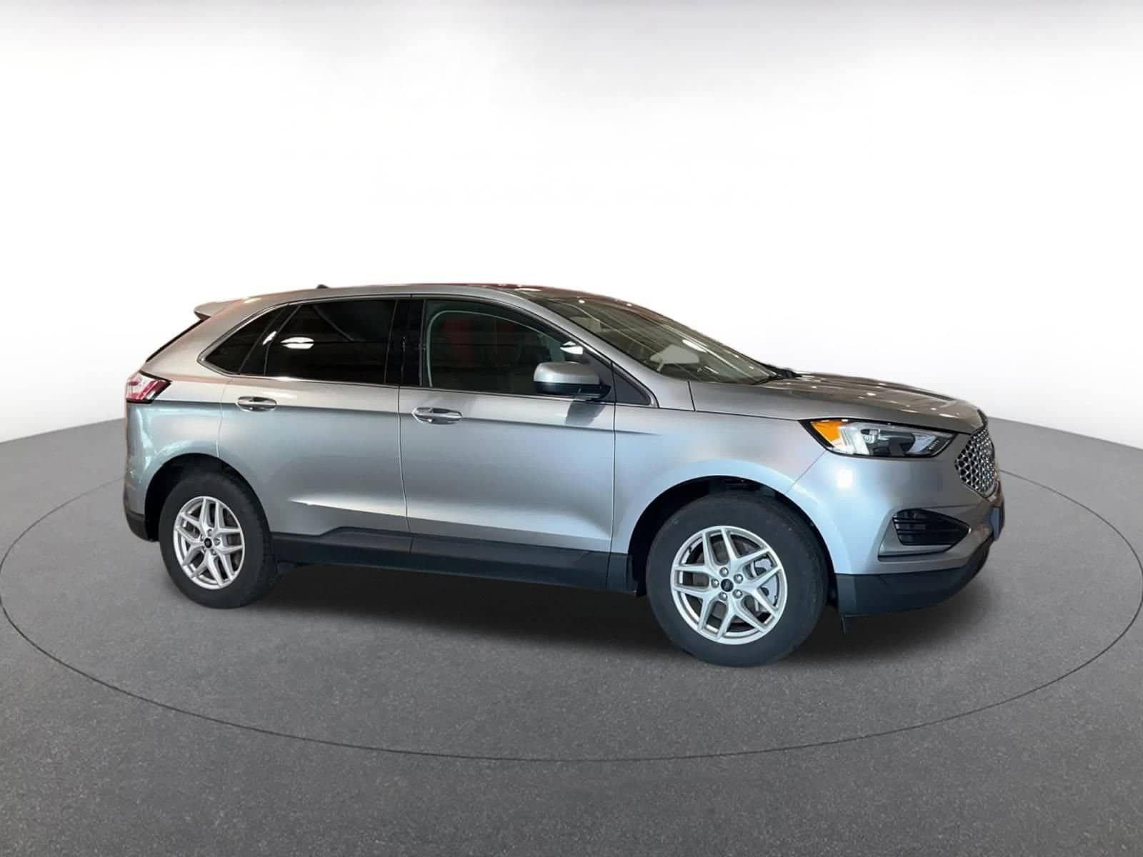 Thumbnail: 2024 Ford Edge - 2