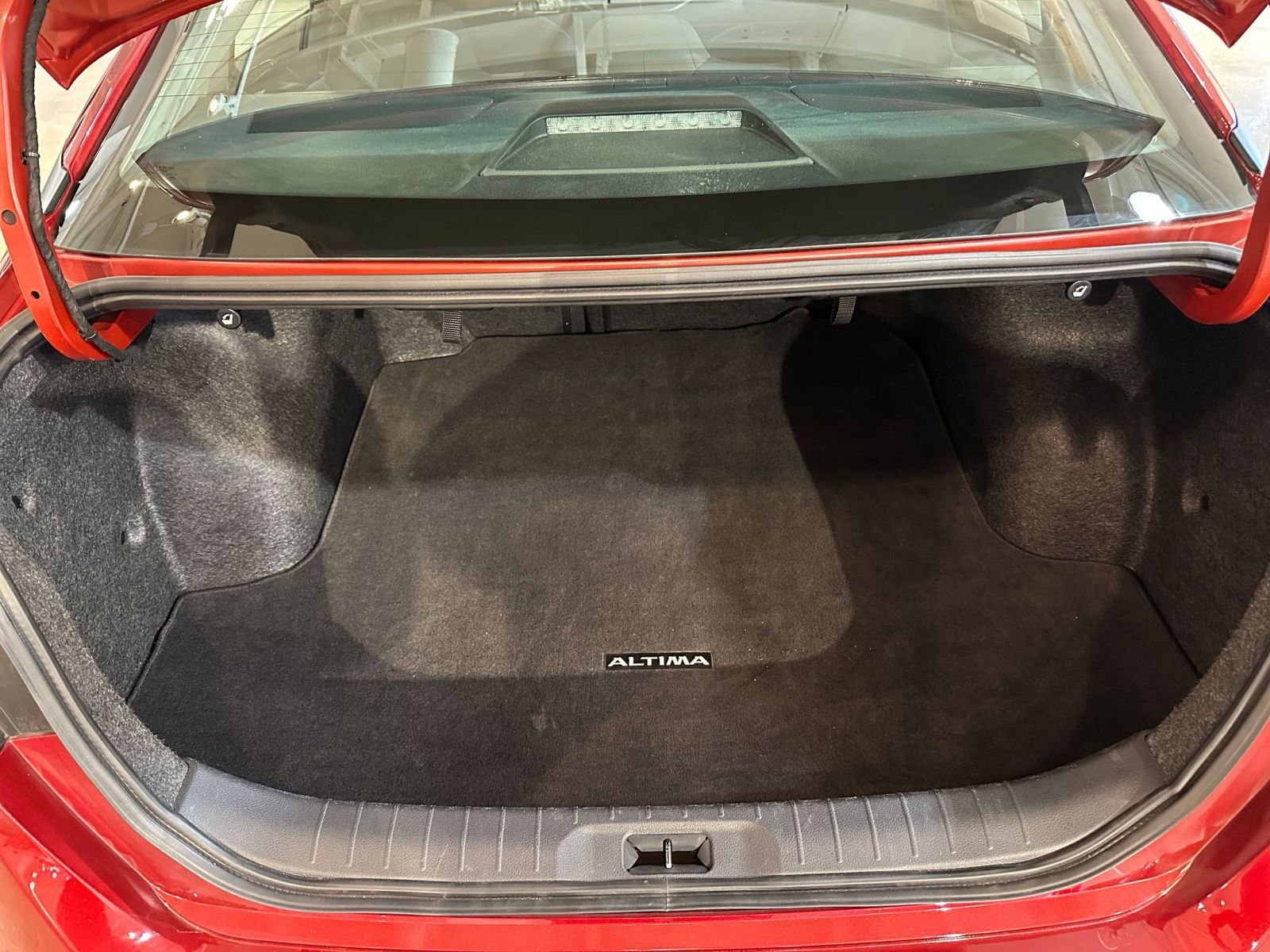 Thumbnail: 2025 Nissan Altima - 31