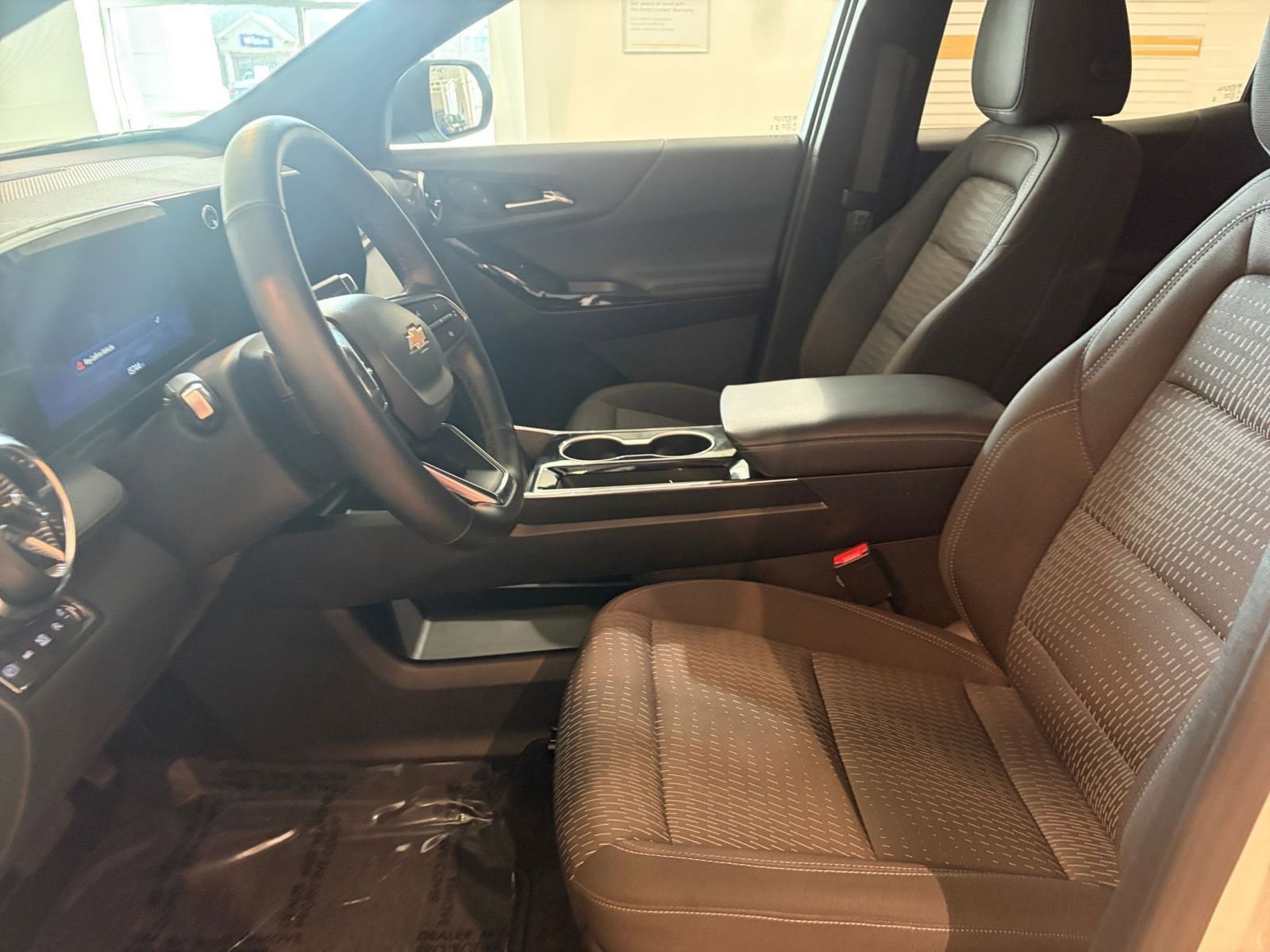 Thumbnail: 2025 Chevrolet Equinox - 27