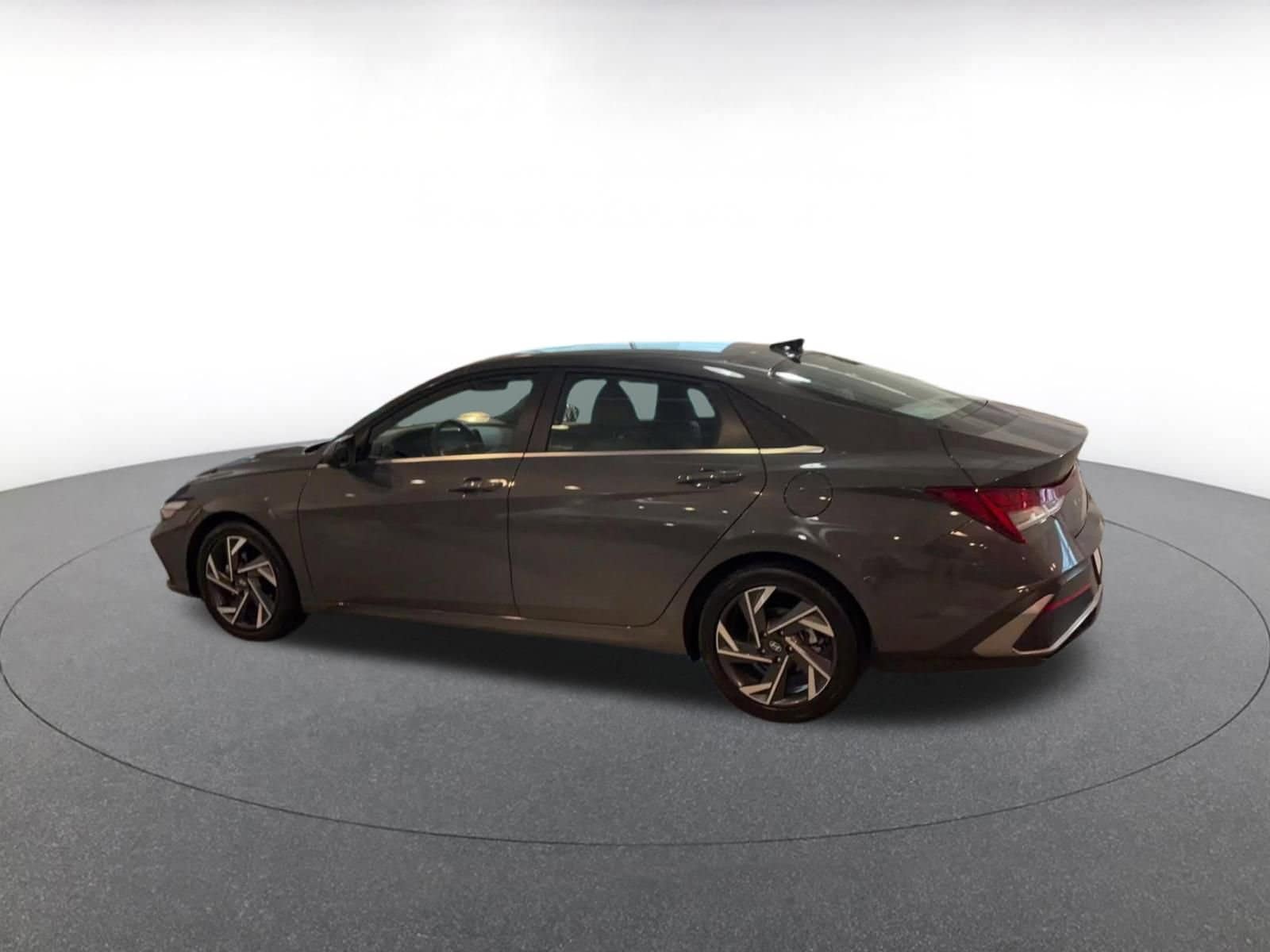 Thumbnail: 2025 Hyundai Elantra - 10