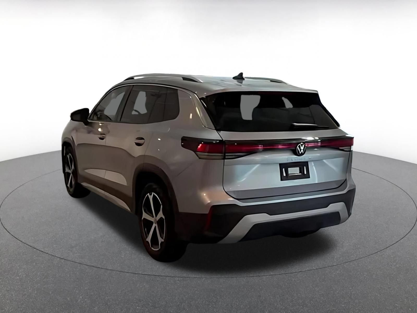 Thumbnail: 2026 Volkswagen Tiguan - 9