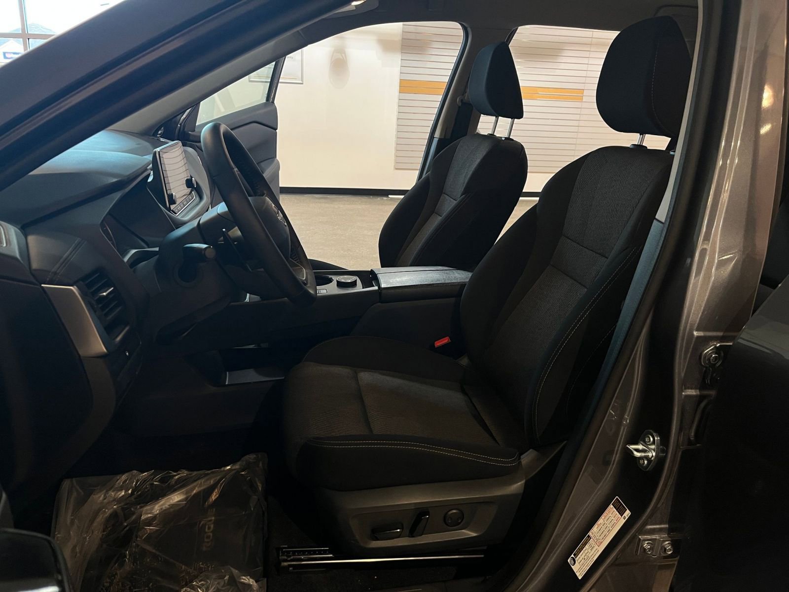 Thumbnail: 2025 Nissan Rogue - 28