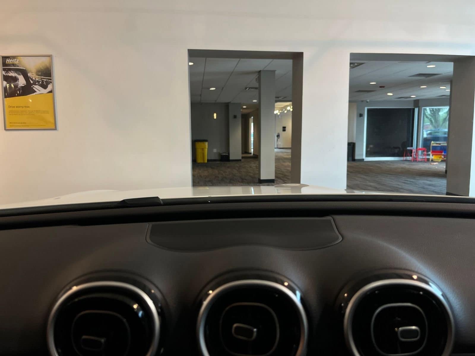 Thumbnail: 2024 Mercedes-Benz C-Class - 18