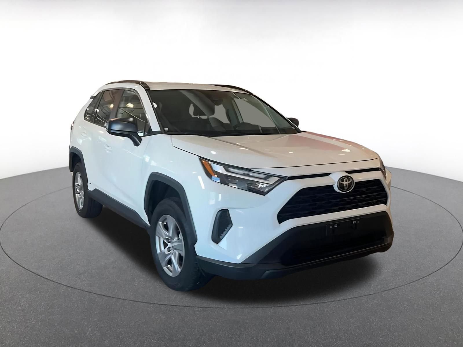 Thumbnail: 2025 Toyota RAV4 - 3