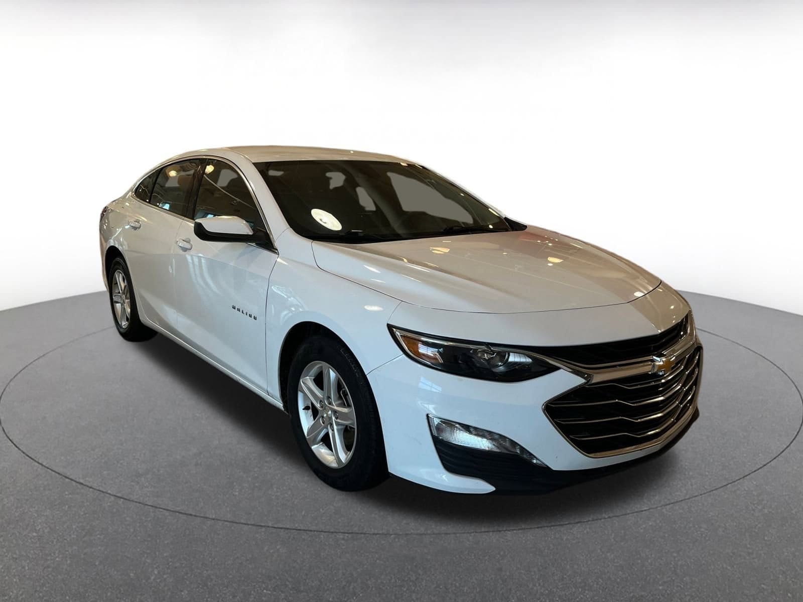 Thumbnail: 2023 Chevrolet Malibu - 1