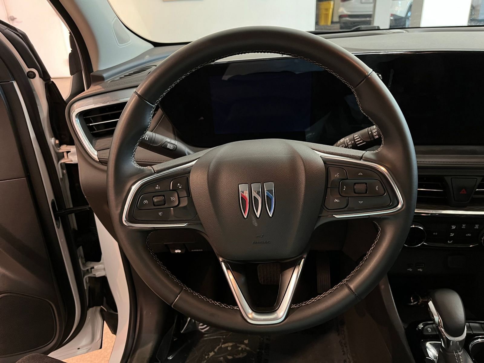 Thumbnail: 2025 Buick Encore GX - 28