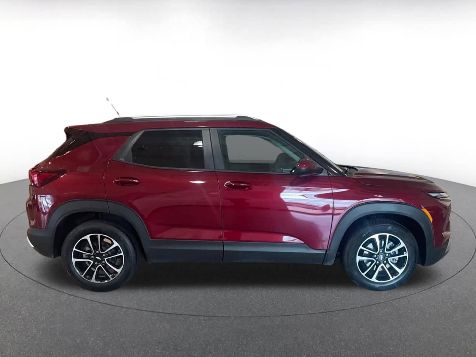 Thumbnail: 2025 Chevrolet TrailBlazer - 16