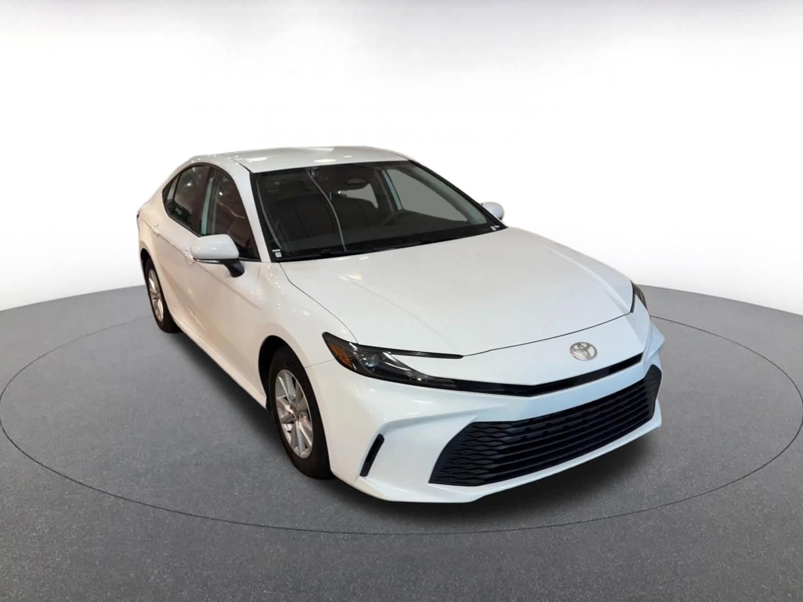 Thumbnail: 2025 Toyota Camry - 3