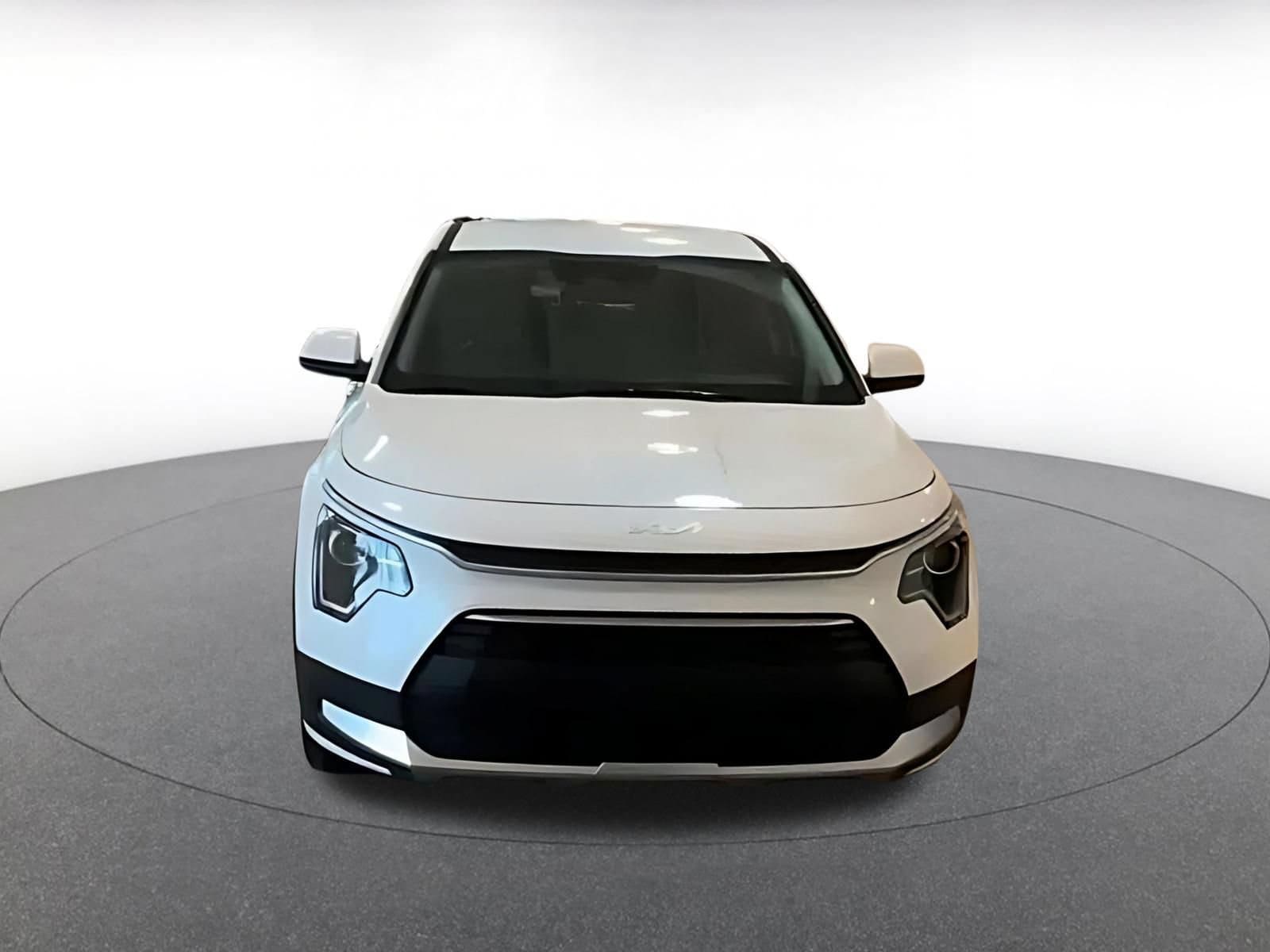 Thumbnail: 2026 Kia Niro - 3
