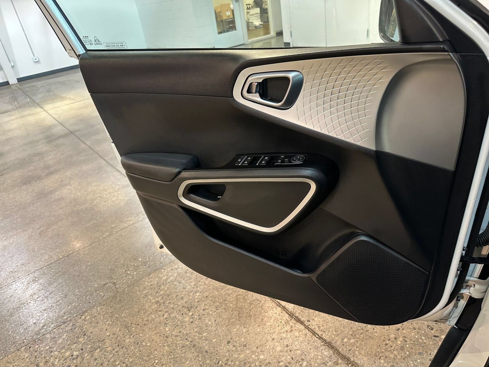Thumbnail: 2025 Kia Soul - 18