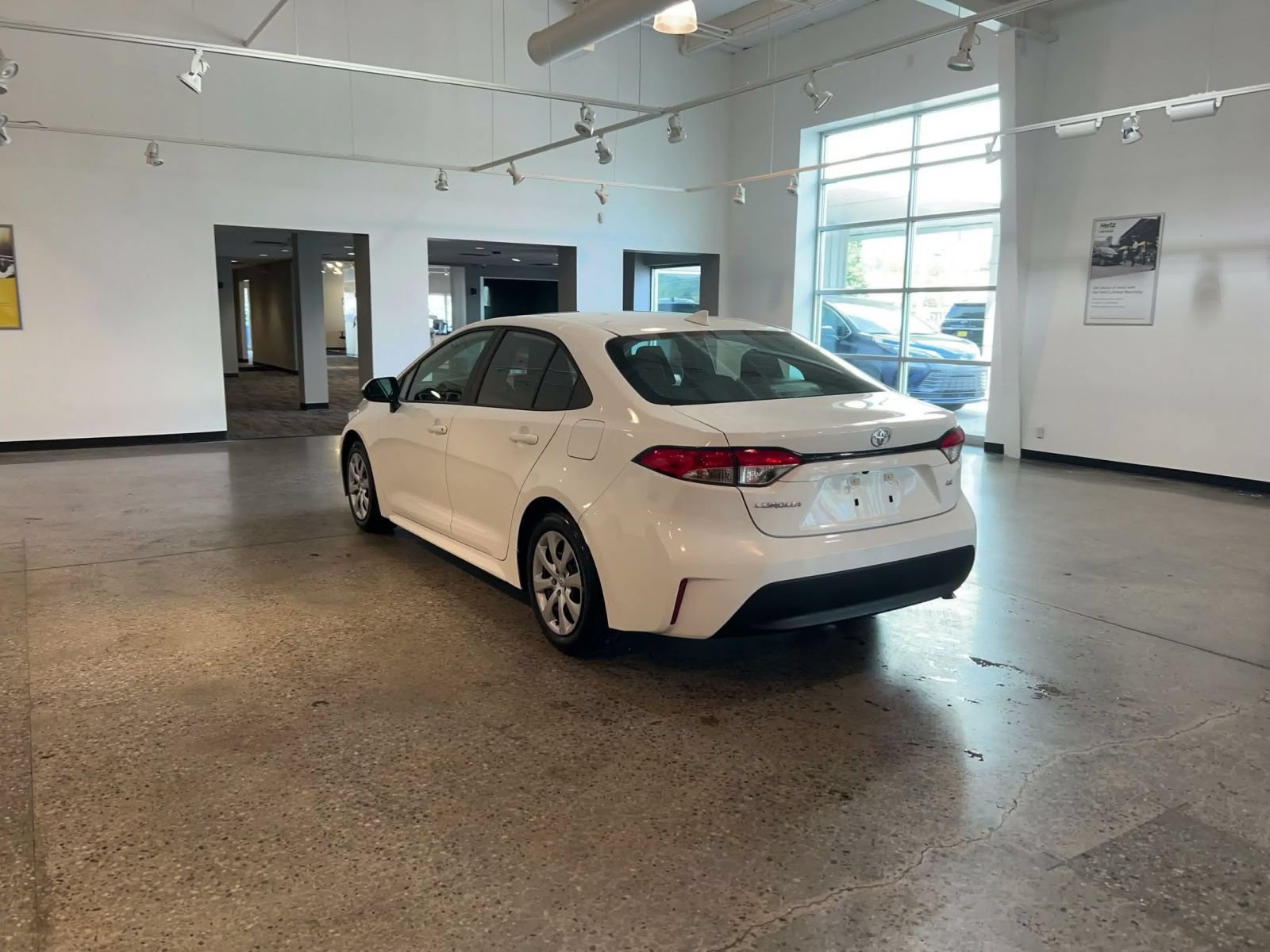 Thumbnail: 2025 Toyota Corolla - 10