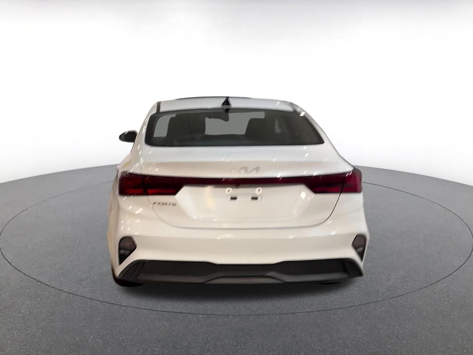 Thumbnail: 2024 Kia Forte - 12