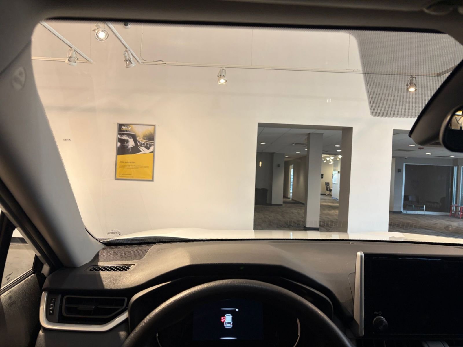 Thumbnail: 2025 Toyota RAV4 - 33