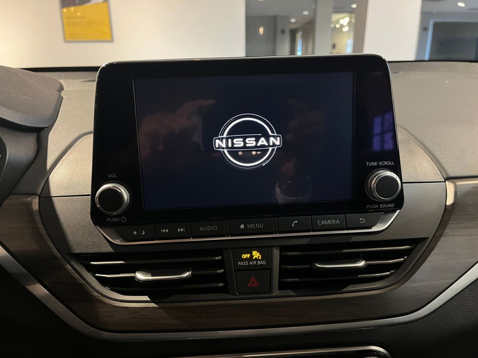 Thumbnail: 2025 Nissan Altima - 21