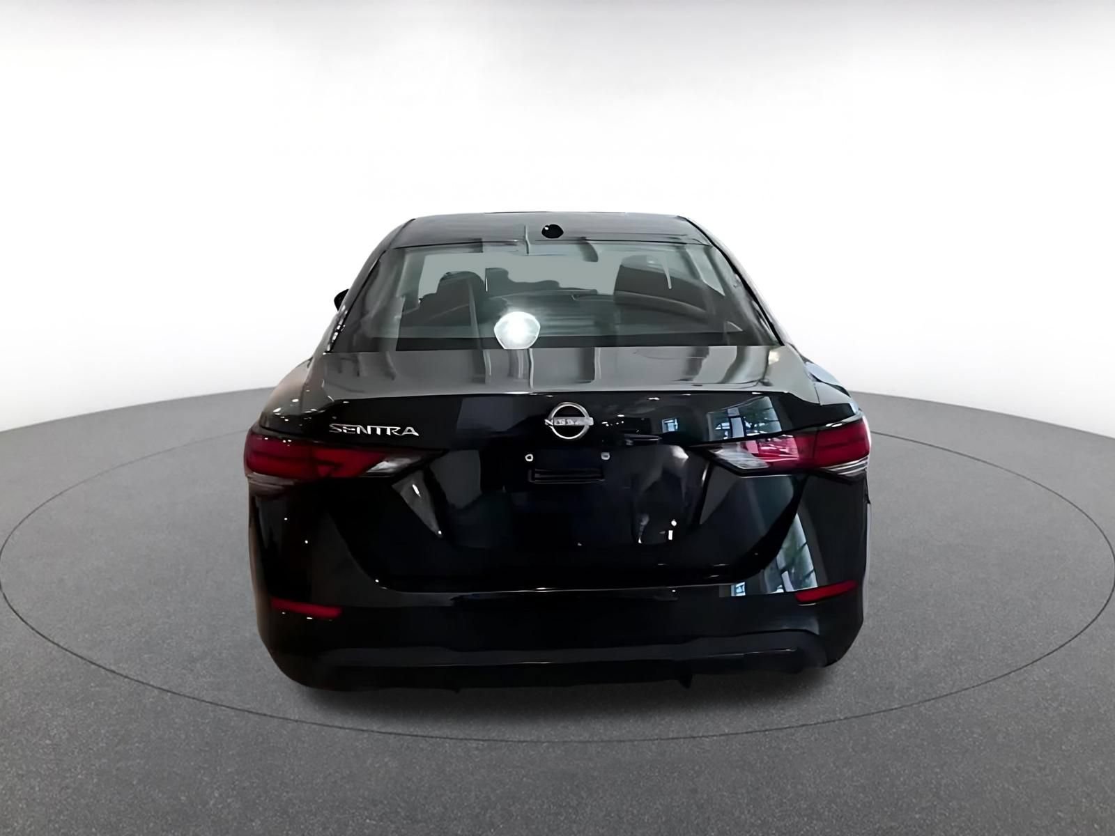 Thumbnail: 2025 Nissan Sentra - 10