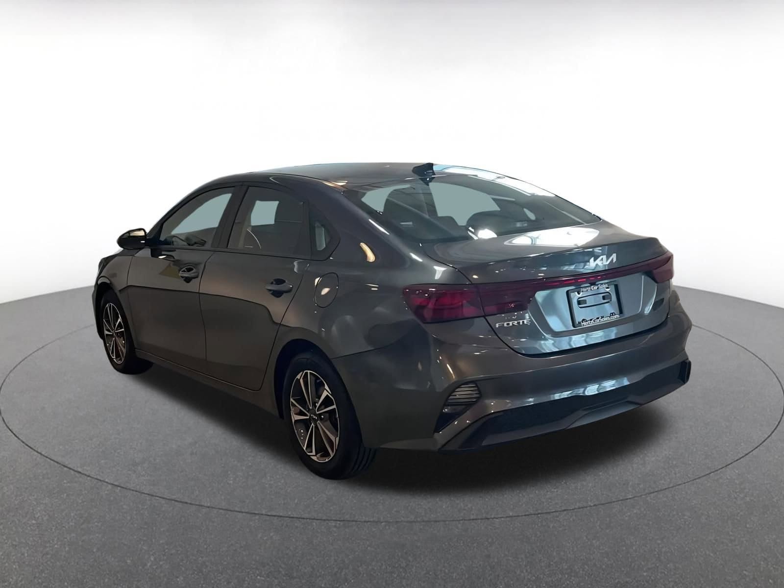 Thumbnail: 2024 Kia Forte - 7