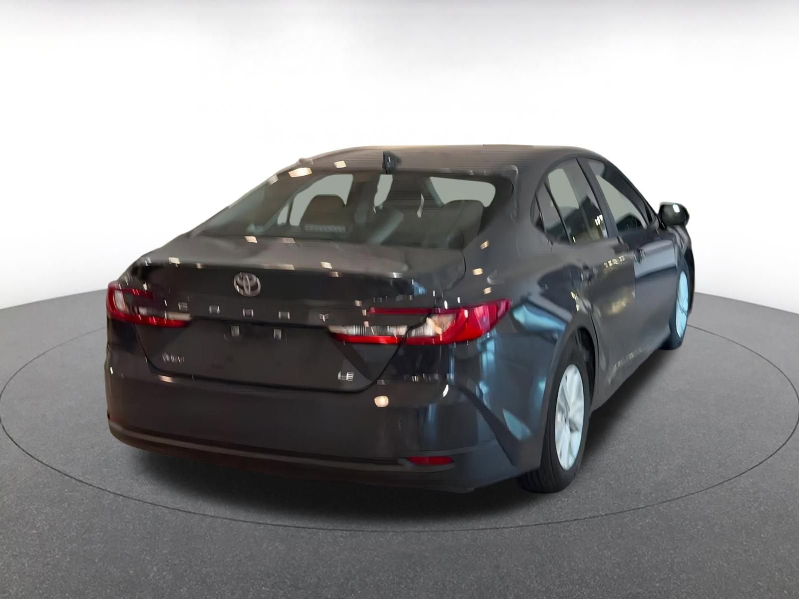 Thumbnail: 2025 Toyota Camry - 14