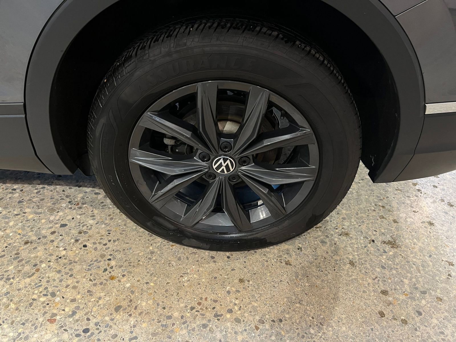 Thumbnail: 2024 Volkswagen Tiguan - 31