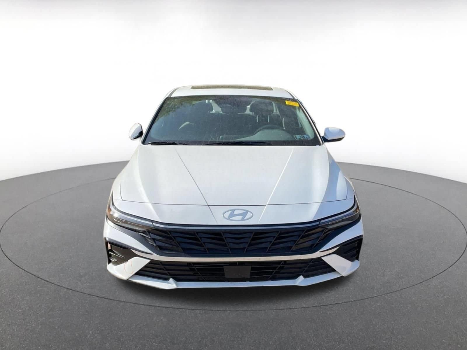Thumbnail: 2025 Hyundai Elantra - 3