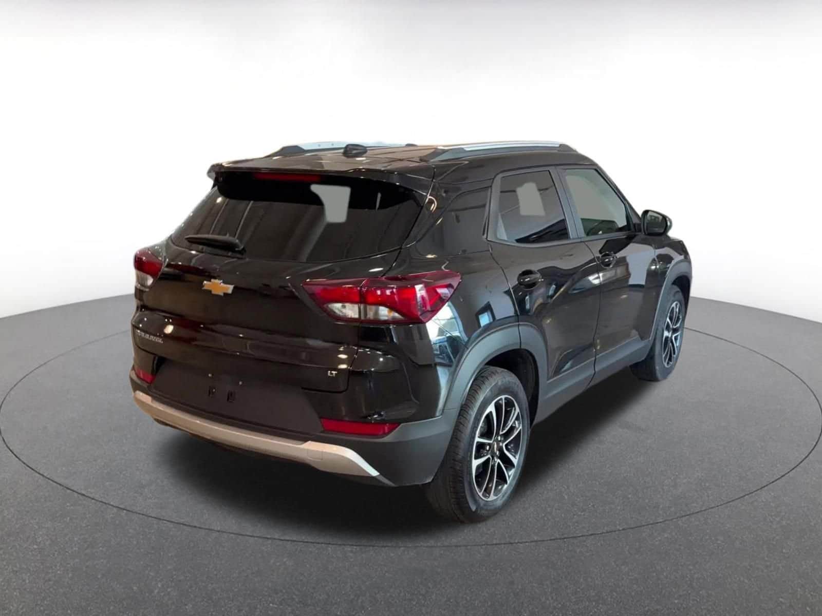 Thumbnail: 2025 Chevrolet TrailBlazer - 14